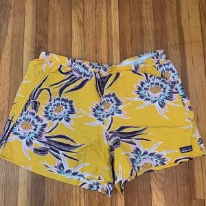 Patagonia baggies 5”